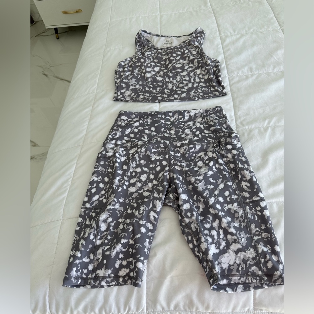 Size m sport 2 pieces